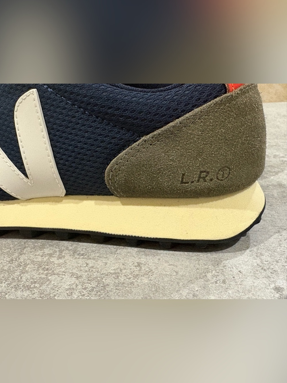 Veja Rio Branco Sneaker - Picture 8 of 14